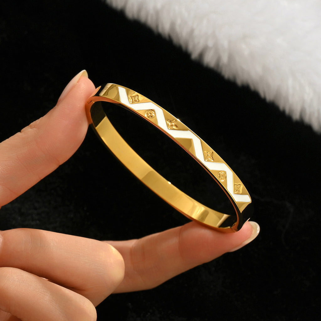 8b2b49de-68f6-4a14-8913-fe74a7790672