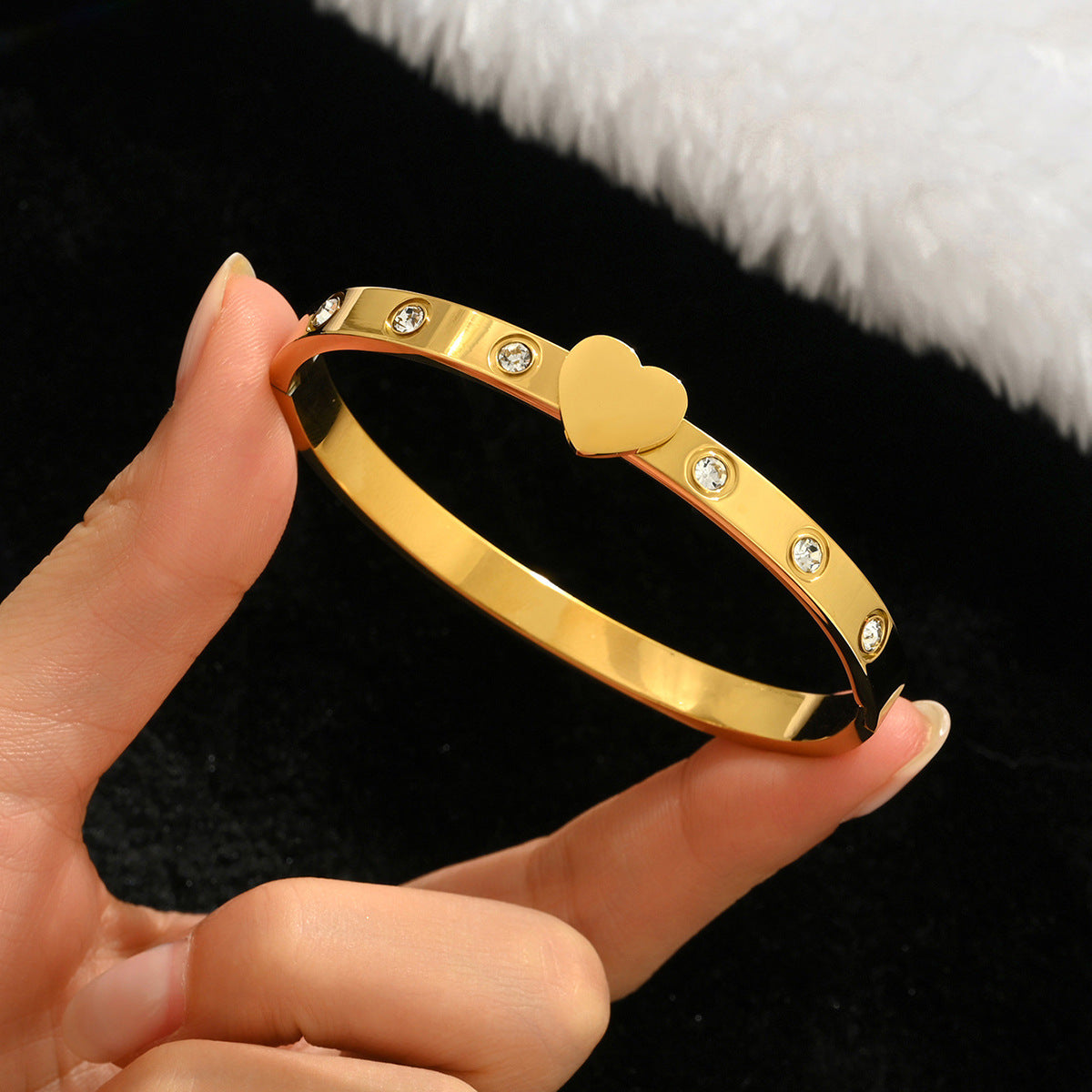 42a83776-96aa-408b-8393-49ff45c27bcb