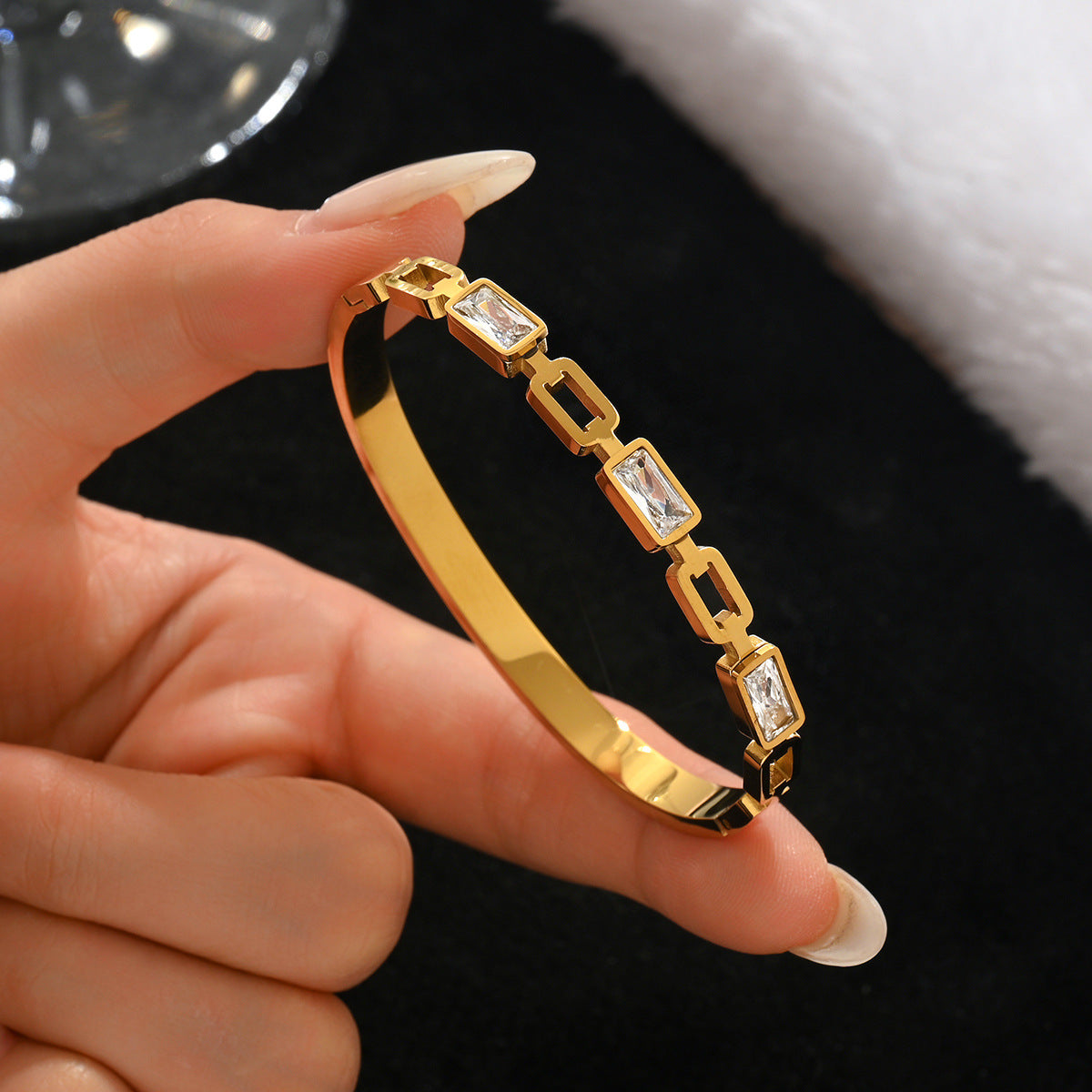 89a345a3-dda8-4a81-8d6c-a7ffe5b03276